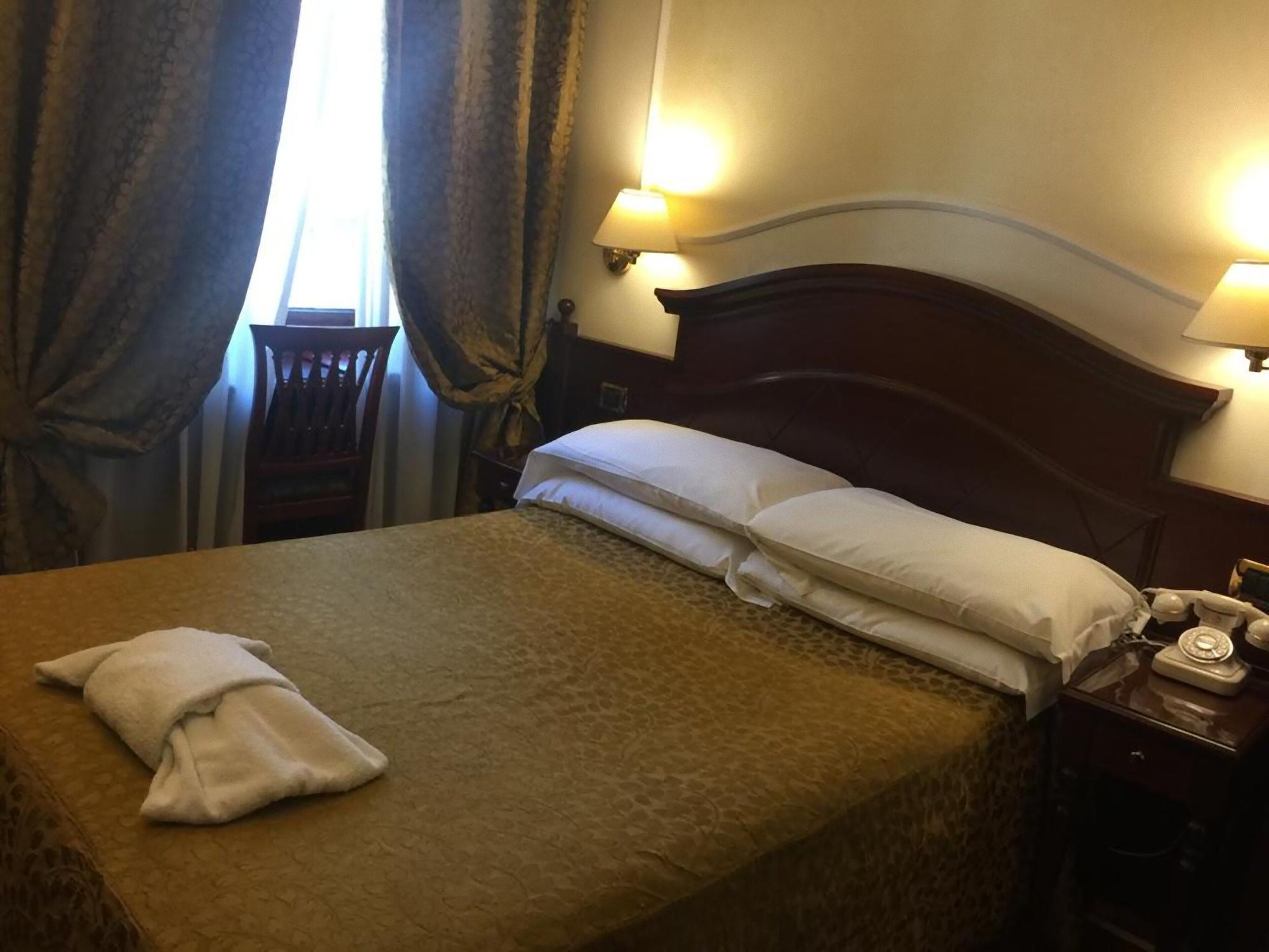Hotel Best Roma Екстер'єр фото