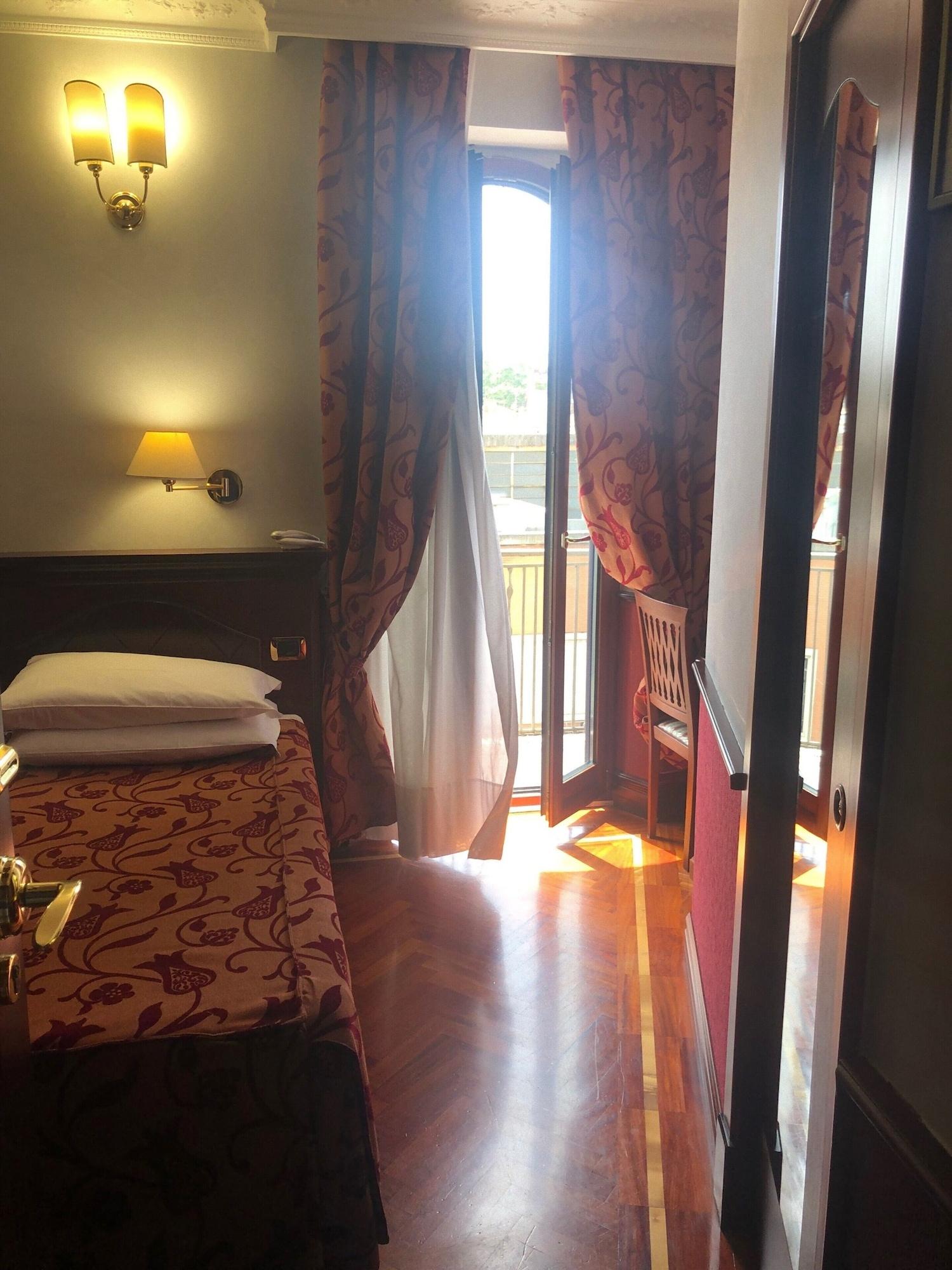 Hotel Best Roma Екстер'єр фото