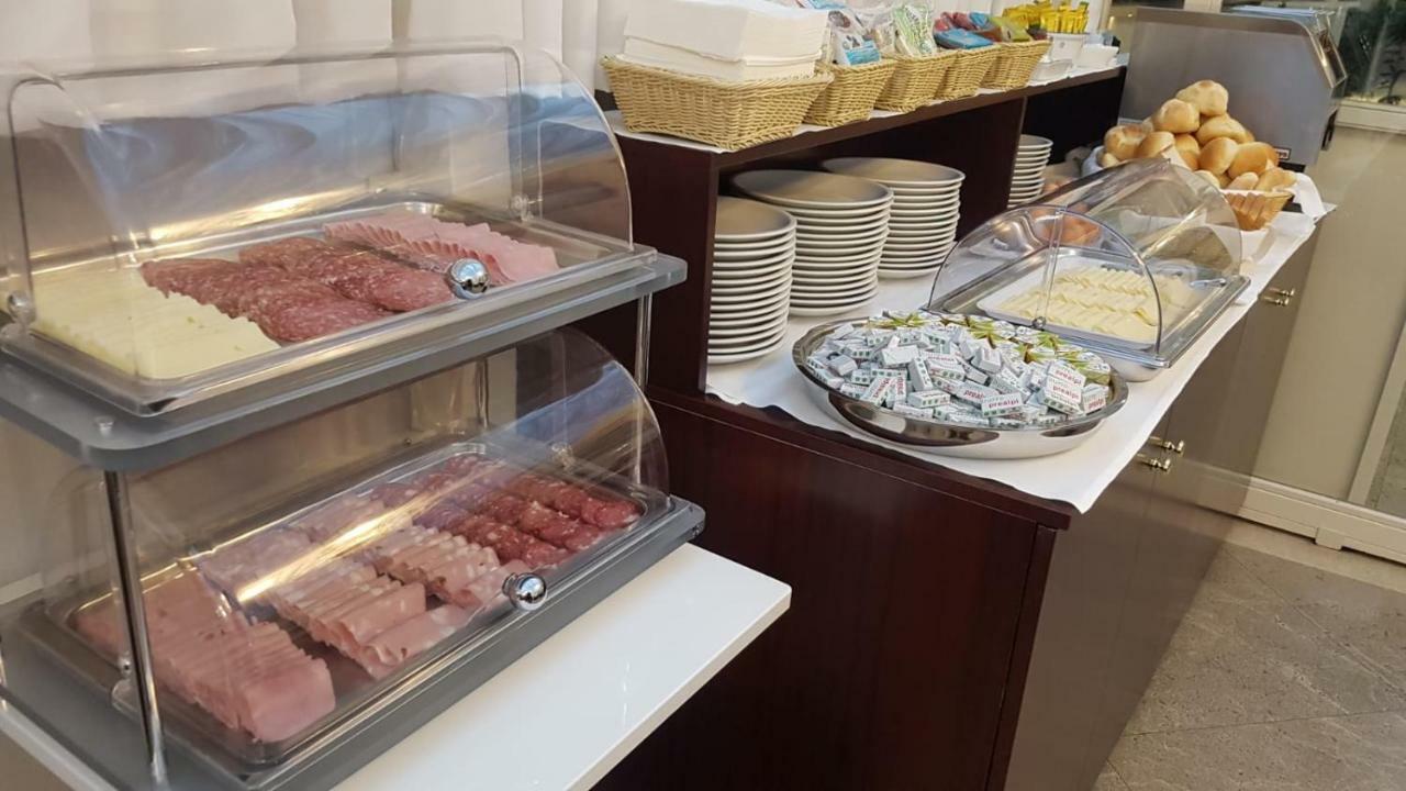 Hotel Best Roma Екстер'єр фото
